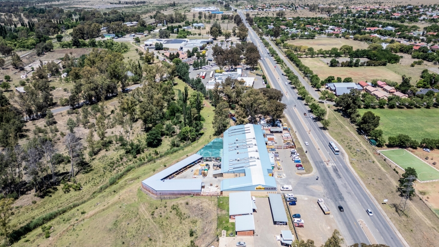 To Let commercial Property for Rent in Komani Park Eastern Cape